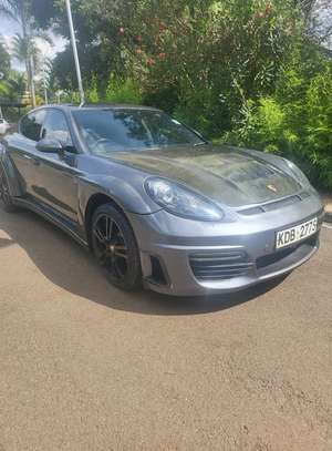 PORSCHE PANAMERA GTS image 2