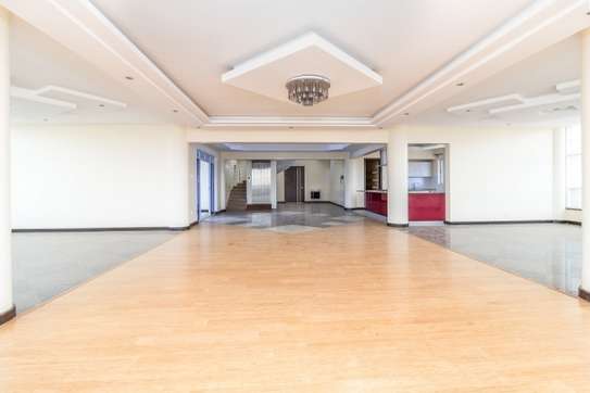 3 Bed Apartment with En Suite in Kileleshwa image 18