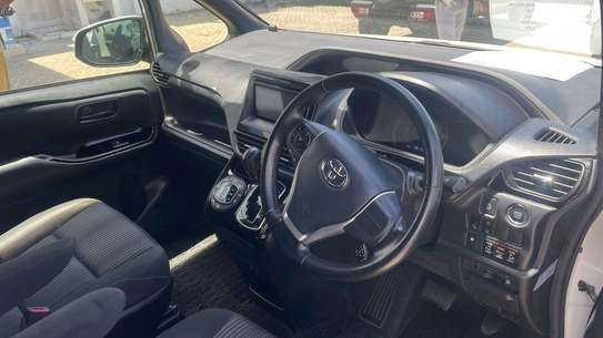 TOYOTA NOAH WXB 2019MODEL 7 SEATER image 7