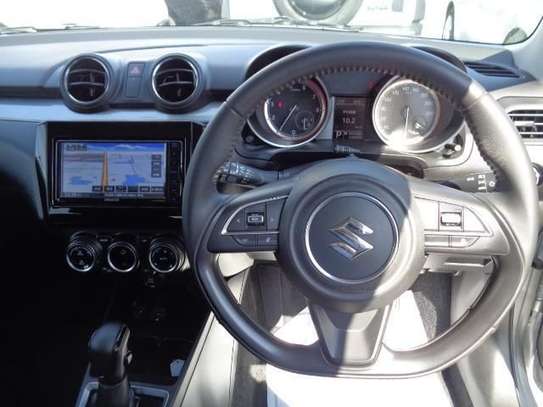 2019 SUZUKI SWIFT XG image 2