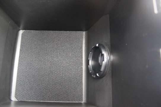 Toyota Landcruiser Prado 70th Anniversary TX 2021 45,000 Kms image 6