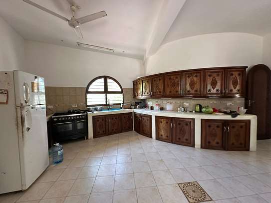 4 Bed Villa with En Suite at Watamu image 6
