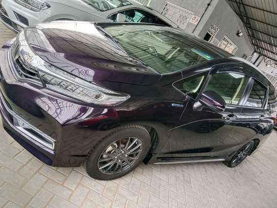 Honda fit shuttle image 3