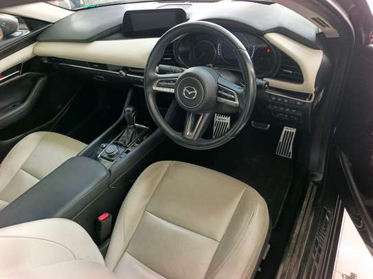 Mazda 3 sedan image 13
