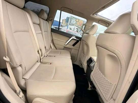 TOYOTA LANDCRUISER PRADO TX.L 2022MODEL SUNROOF PETROL image 8