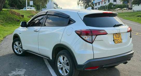 HONDA VEZEL HYBRID 2017MODEL image 2
