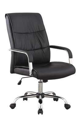 Office Seat: Executive Chair With Swivel & Gas Lift image 3