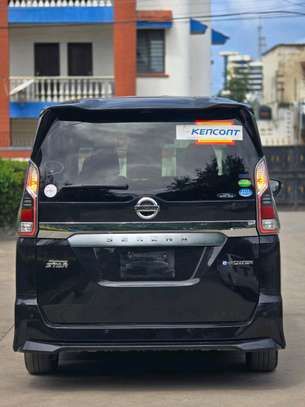 Nissan Serena E  mpower image 4