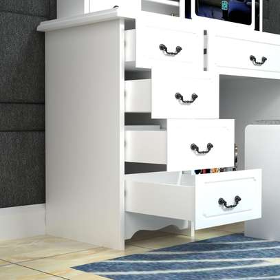 Modern vanity dressing table with LED ligths image 5