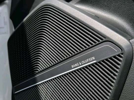 Audi SQ5 white 2021 Sunroof image 3