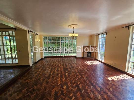 5 Bed House with En Suite in Rosslyn image 15