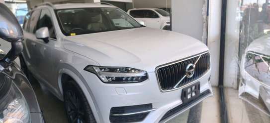 Volvo XC90 T5 AWD 2019 Sunroof image 3