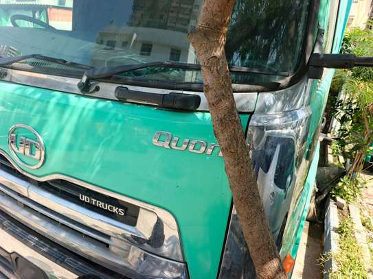 Nissan UD Quon 20tones image 8