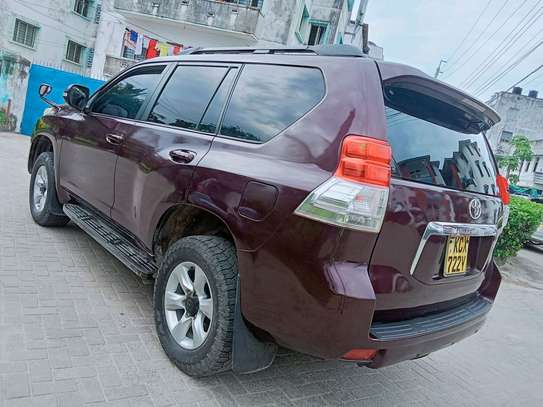 Toyota prado image 3