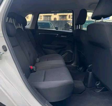 Honda fit non hybrid 2019 image 6