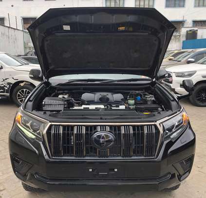 Toyota land Cruiser Prado TX-L Diesel 2021 image 4
