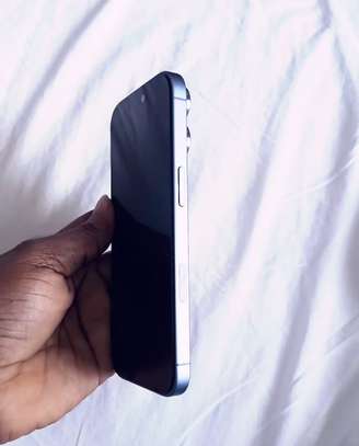 iPhone 17 image 5