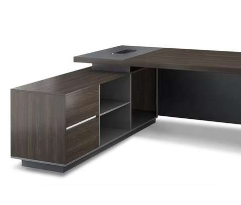 Executive L-Shaped Office Desk image 5
