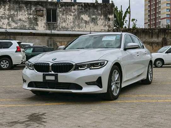 BMW 320i 2019 IM sport image 3