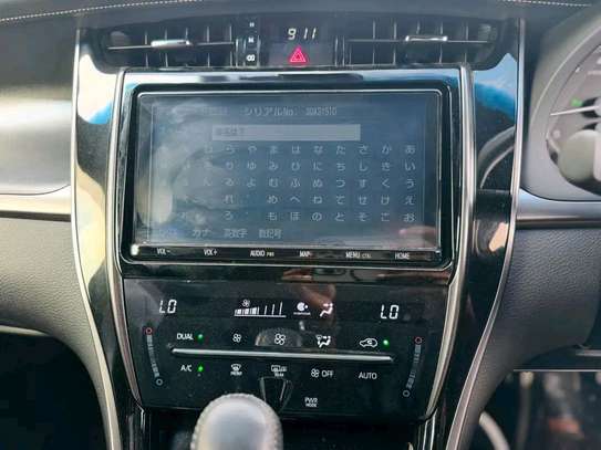 TOYOTA HARRIER 2020 MODEL NEW SHAPE BLACK image 10