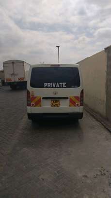 Toyota Hiace 2019 Petrol image 5