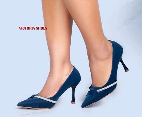 Sharp heels image 7