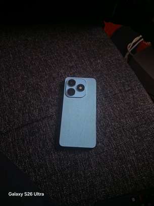 Tecno spark 20 image 3