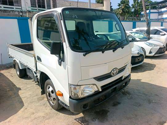 Toyota Dyna 3tones image 2
