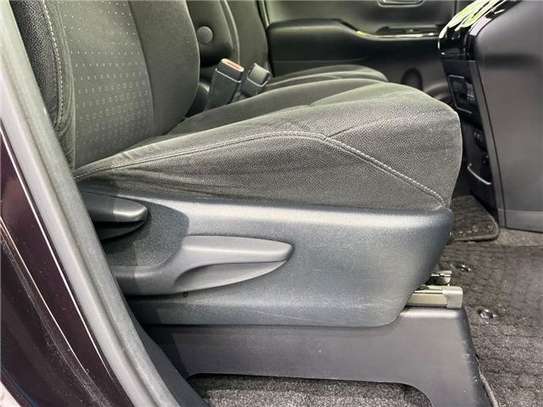 2019 TOYOTA NOAH G image 6
