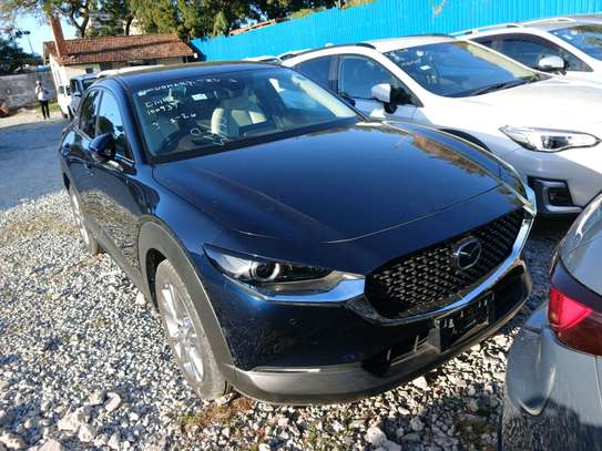 Sparkling Mazda CX-30 image 4