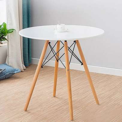 Dining Tables;White Round Dining Table In Tabaka image 2