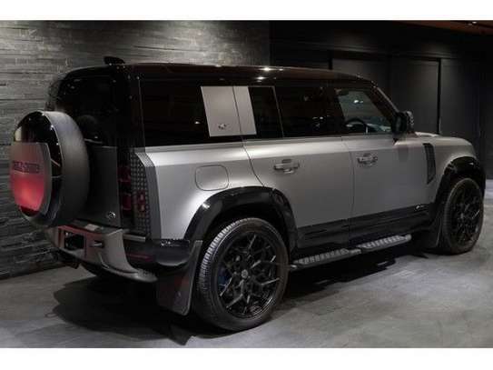 2021 LAND ROVER DEFENDER 110X Dynamic SE image 2