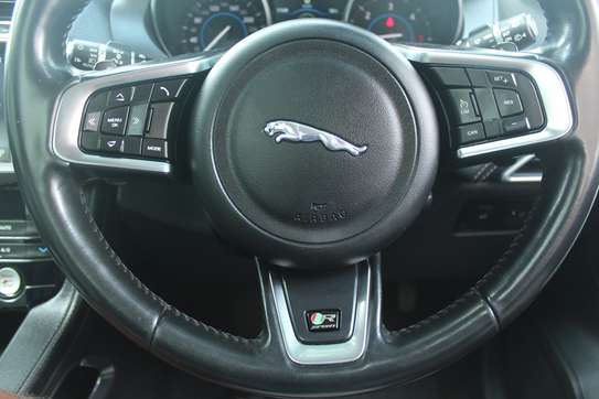 Jaguar F Pace R Sport 20d AWD Model 2017 80,000 Kms image 9