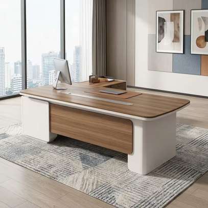 2.2M Executive L-shaped Table image 2