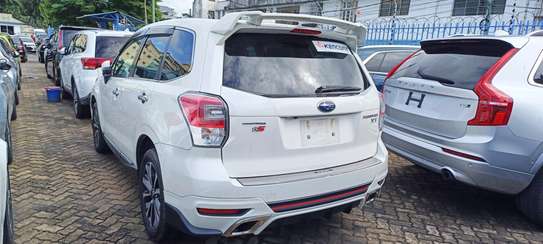 Subaru Forester XT STi White 2018 image 9
