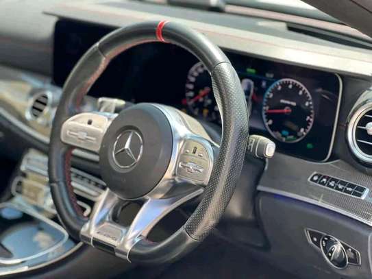 Mercedes Benz C200 AMG image 9