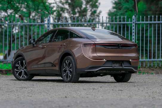 Toyota crown newshape hybrid on sale in Kenya image 2