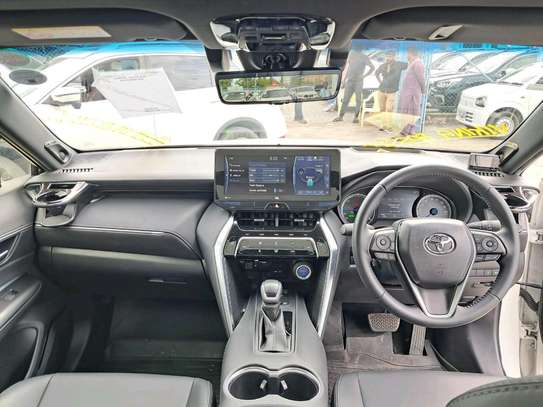 TOYOTA HARRIER HYBRID 2020 image 8