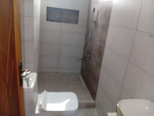 3 Bed Apartment with En Suite at Bombolulu image 11