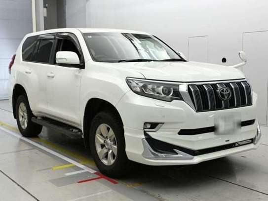 2020 TOYOTA LAND CRUISER PRADO TX 4WD image 4