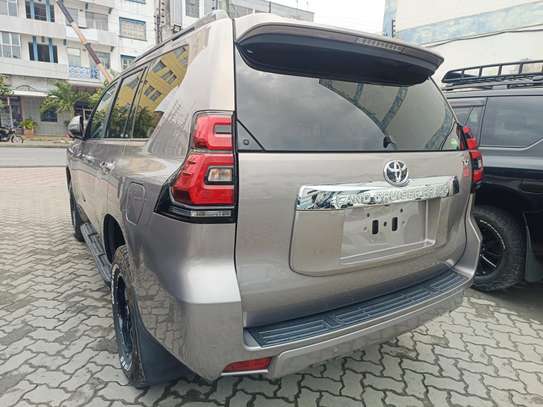 Toyota land Cruiser Prado TX Diesel engine 5 seater image 2