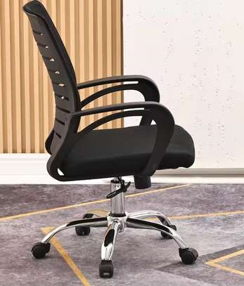 OFFICE CHAIR: Black Stripped Office Chair image 3