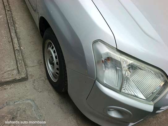 Toyota probox silver image 2