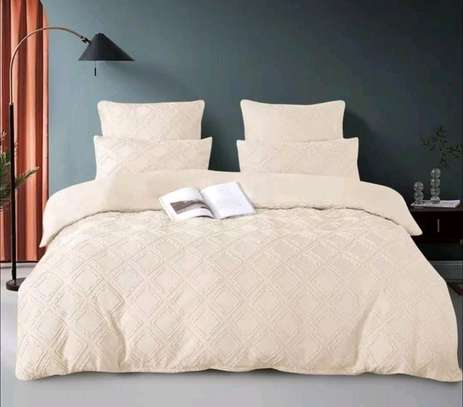 Tufted design duvet covers image 2