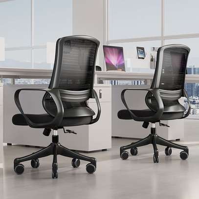 Office Chairs: Strong Mesh Office Chair image 3