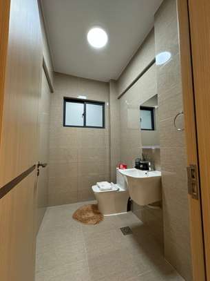 5 Bed Apartment with En Suite in Kilimani image 13