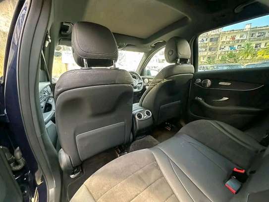 Mercedes Benz GLC220d 2019 image 6