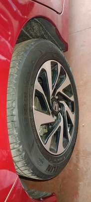 Honda civic Redwine AWD 2019 image 9