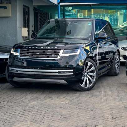 Land Rover Range Rover Vogue Black Luxury SUV image 7