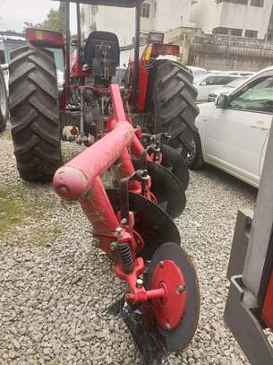 Massey Ferguson 385 image 7